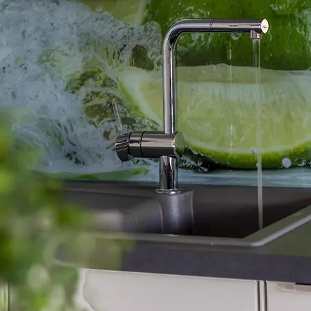 Lakeside Pool Paradise アパート