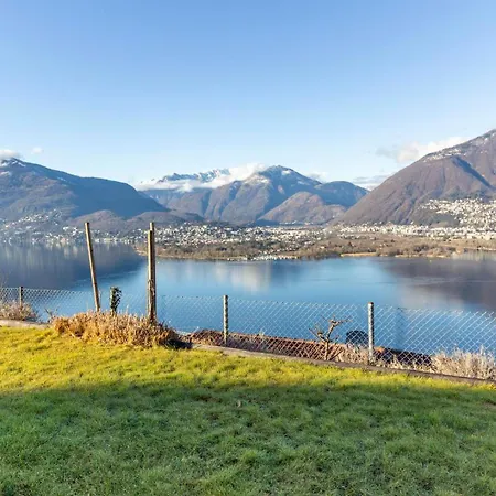 Lägenhet Lakeside Pool Paradise