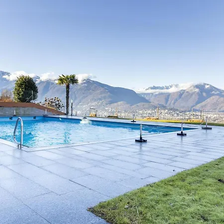 Lakeside Pool Paradise * Gambarogno