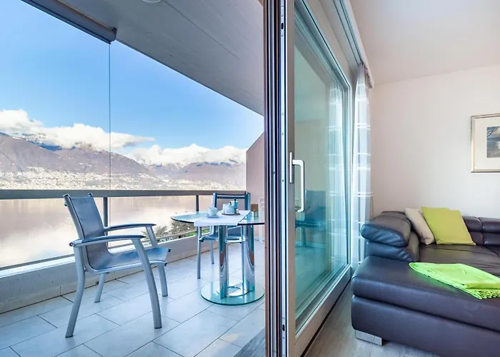 Apartament Lakeside Pool Paradise