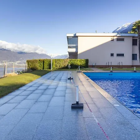 Appartement Lakeside Pool Paradise